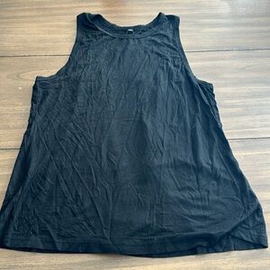 New Bestisum workout top medium